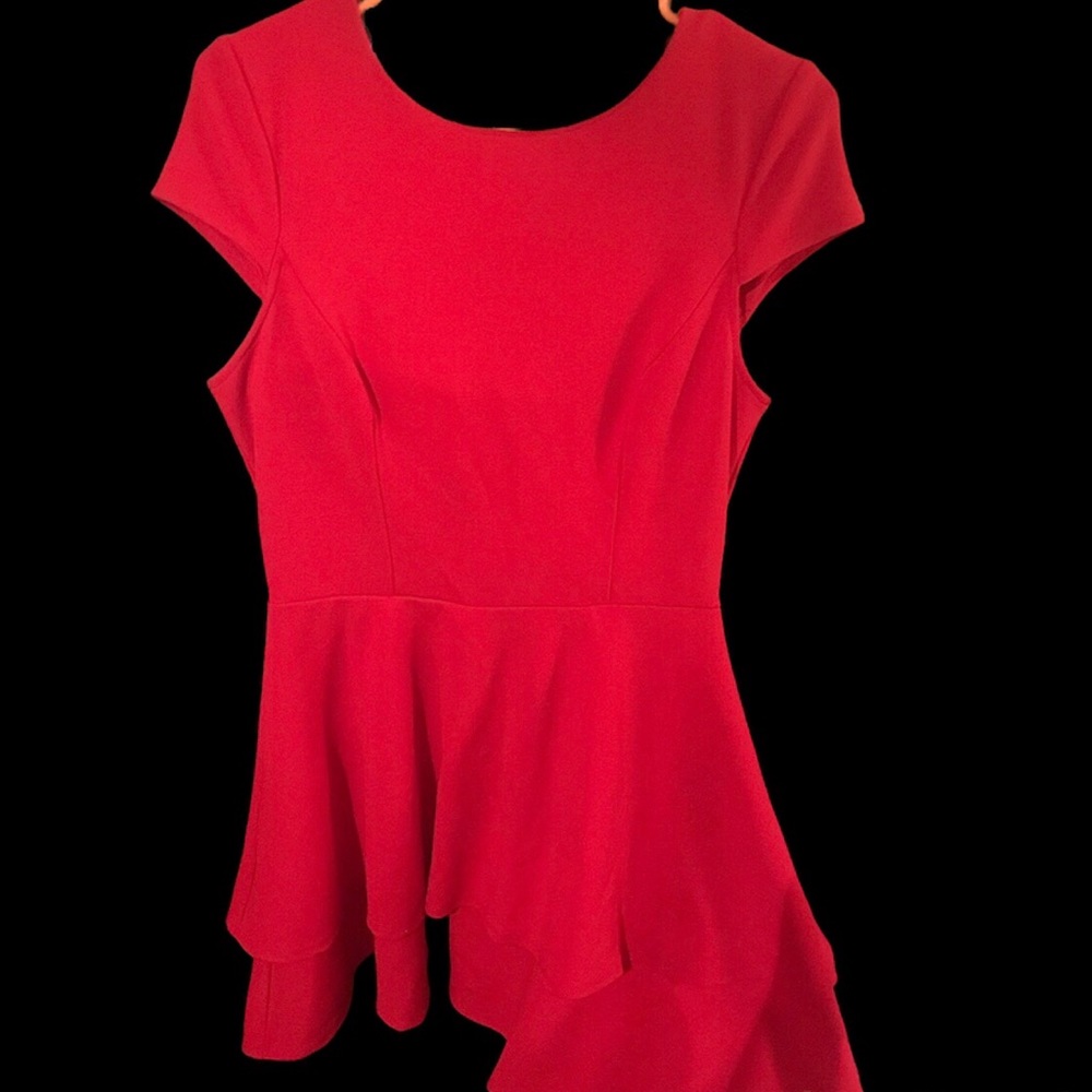 NWOT B. Darlin Red Dress👗 Open Tie Back Size 11/12 Never Worn/Never Tried On